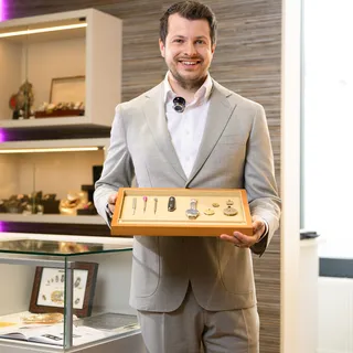 Student juwelier opleiding